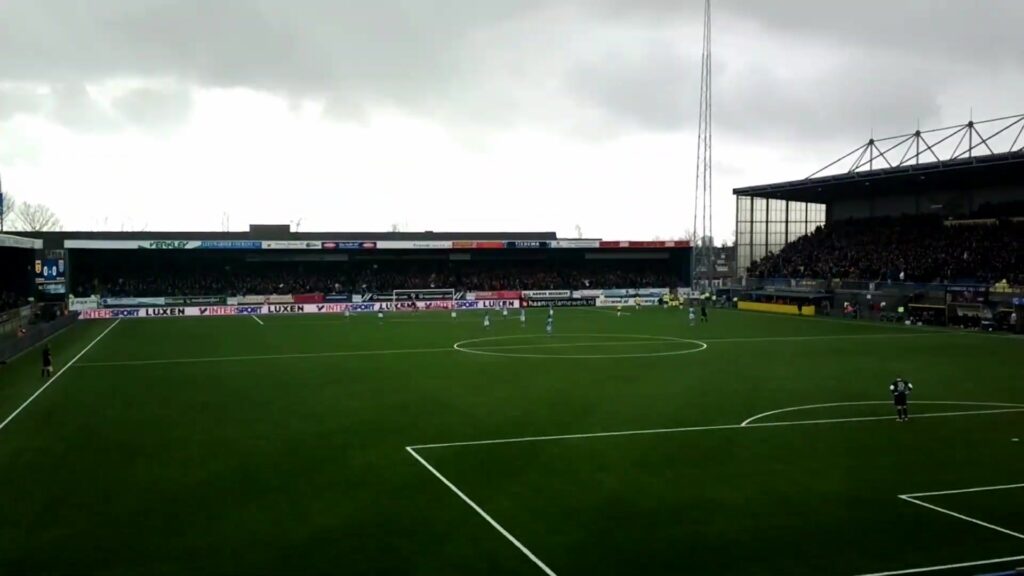 Cambuur tegen PEC Zwolle in het oude Cambuurstadion in het seizoen 2013/2014